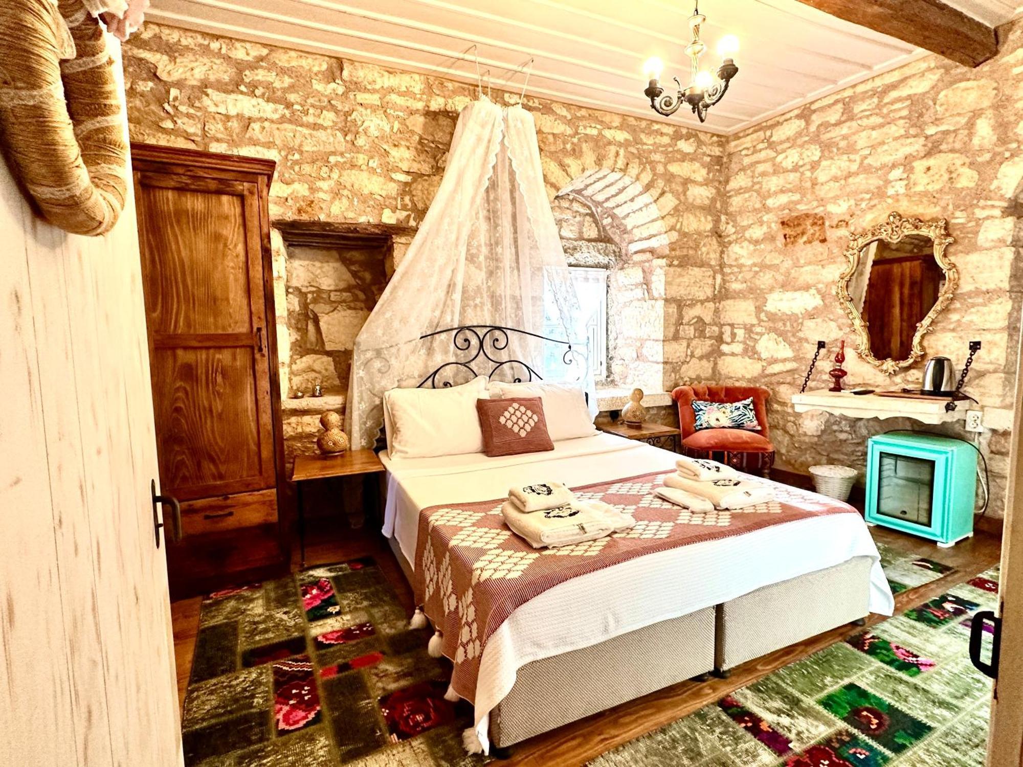 Marissa Boutique Hotel Cesme Bagian luar foto